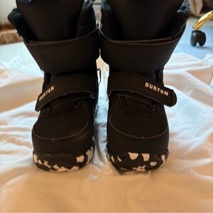 Burton Black and White Snowboard Boots